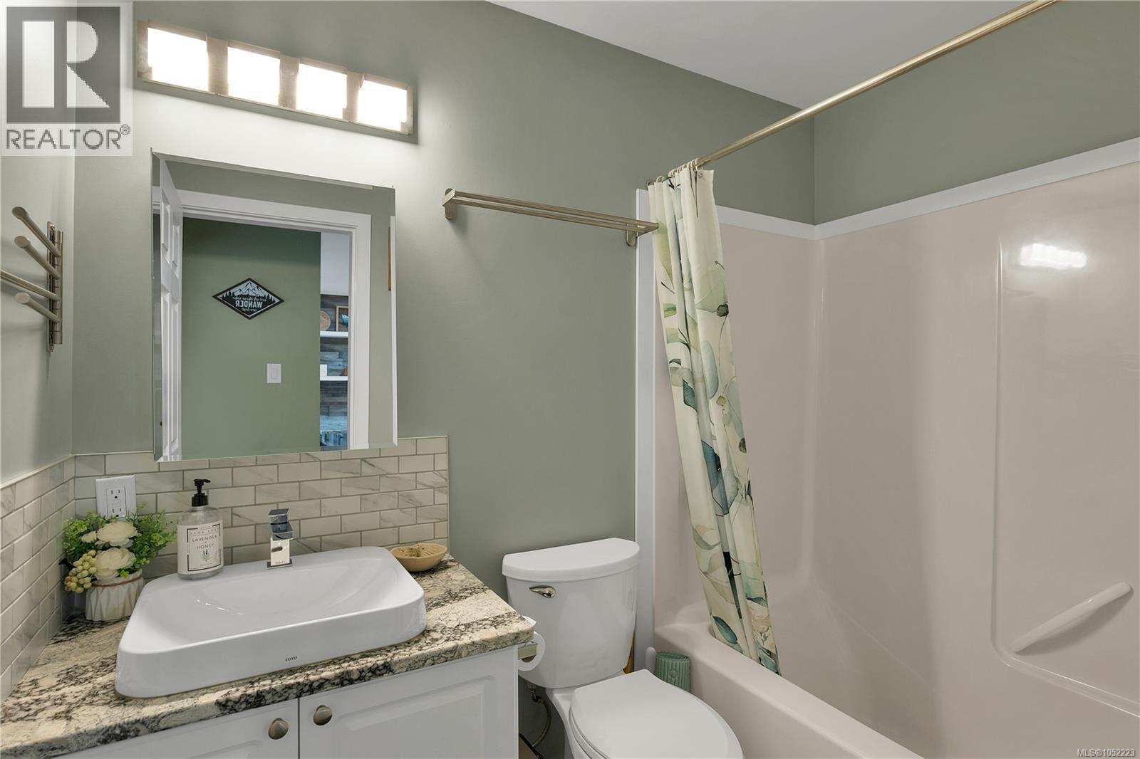 506 1201 Henry Rd, Courtenay - Image 1