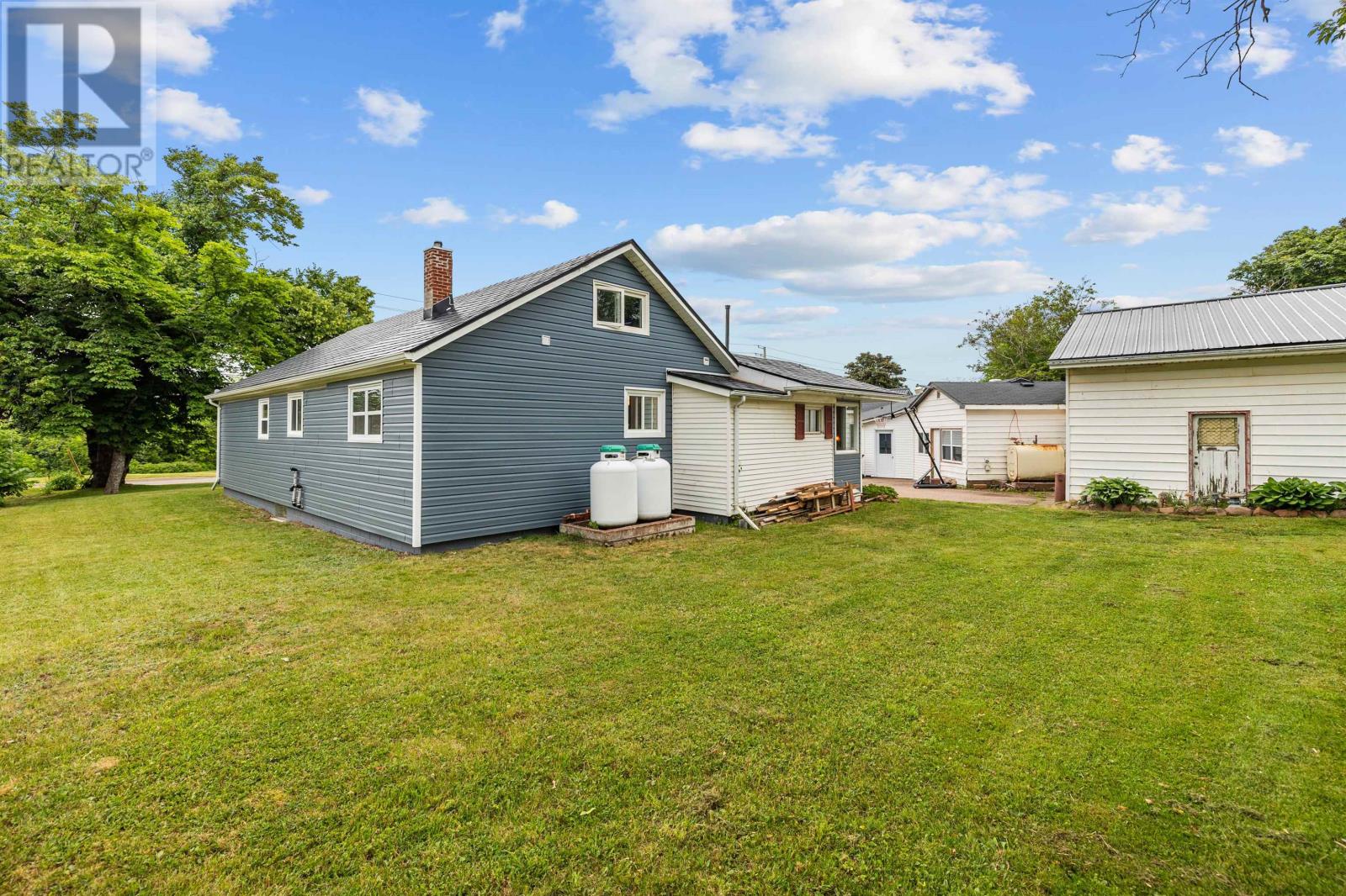 7651-7653 St. Peters Road - 44