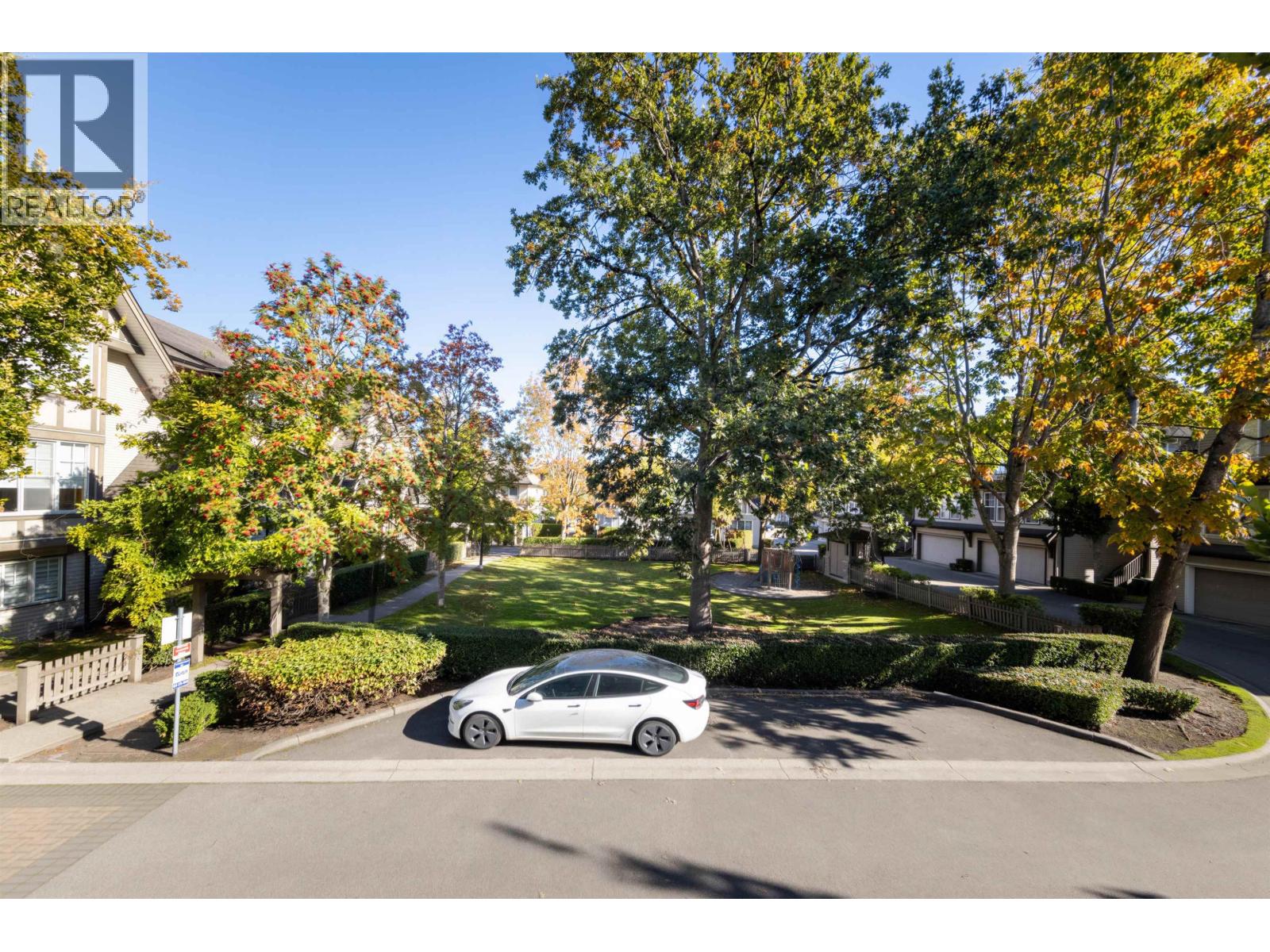 Photo of 44 7233 HEATHER STREET 34
