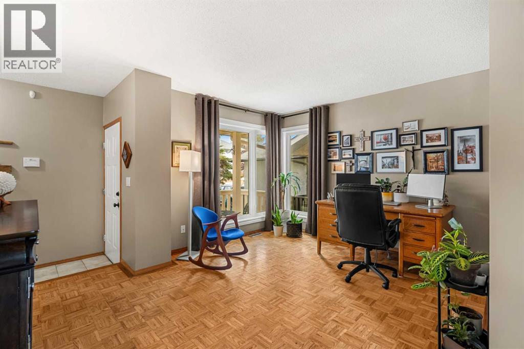 54 Deerview Terrace SE photo 7