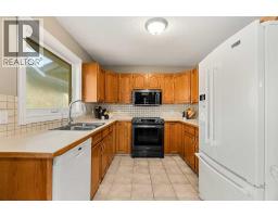 Bedroom - 54 Deerview Terrace Se, Calgary, AB T2J7B9 Photo 12