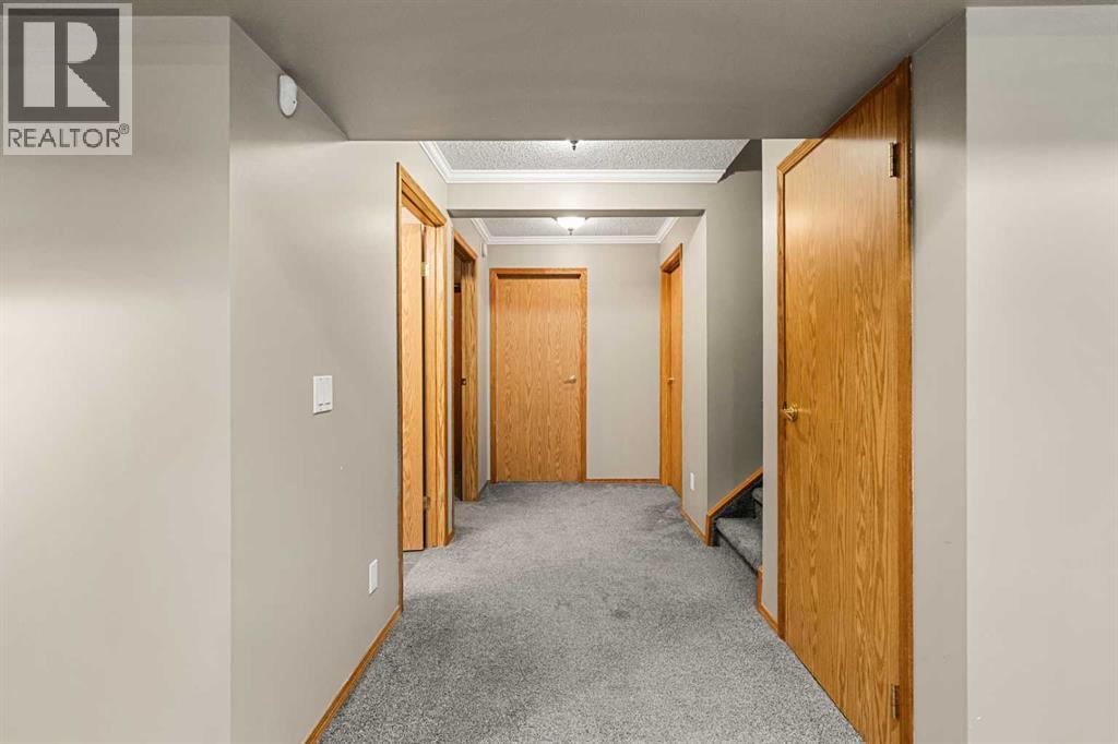 54 Deerview Terrace SE photo 38