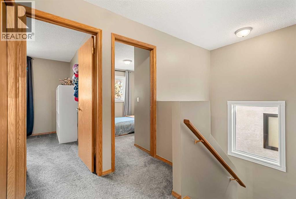 54 Deerview Terrace SE photo 21