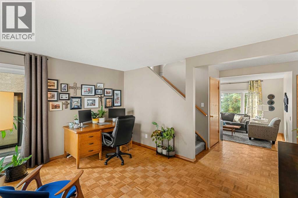 54 Deerview Terrace SE photo 8