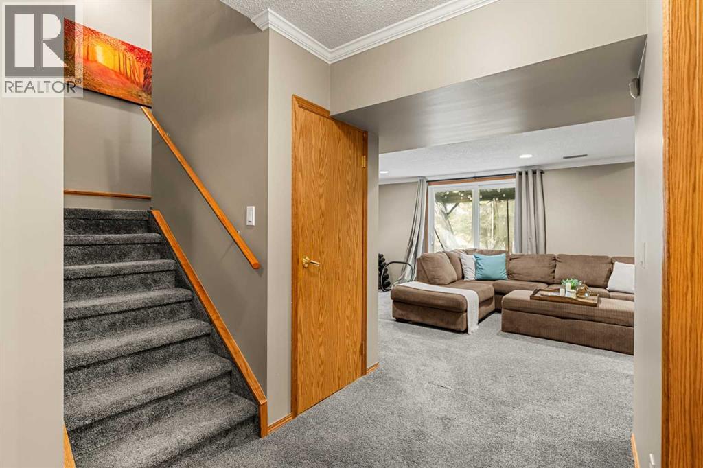 54 Deerview Terrace SE photo 34