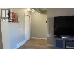 44 Falwood Crescent NE - photo 5