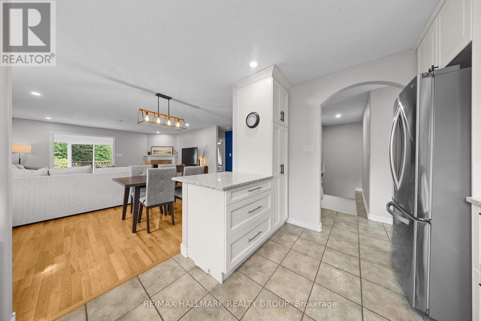 28 Dr Gordon Crescent — photo 10