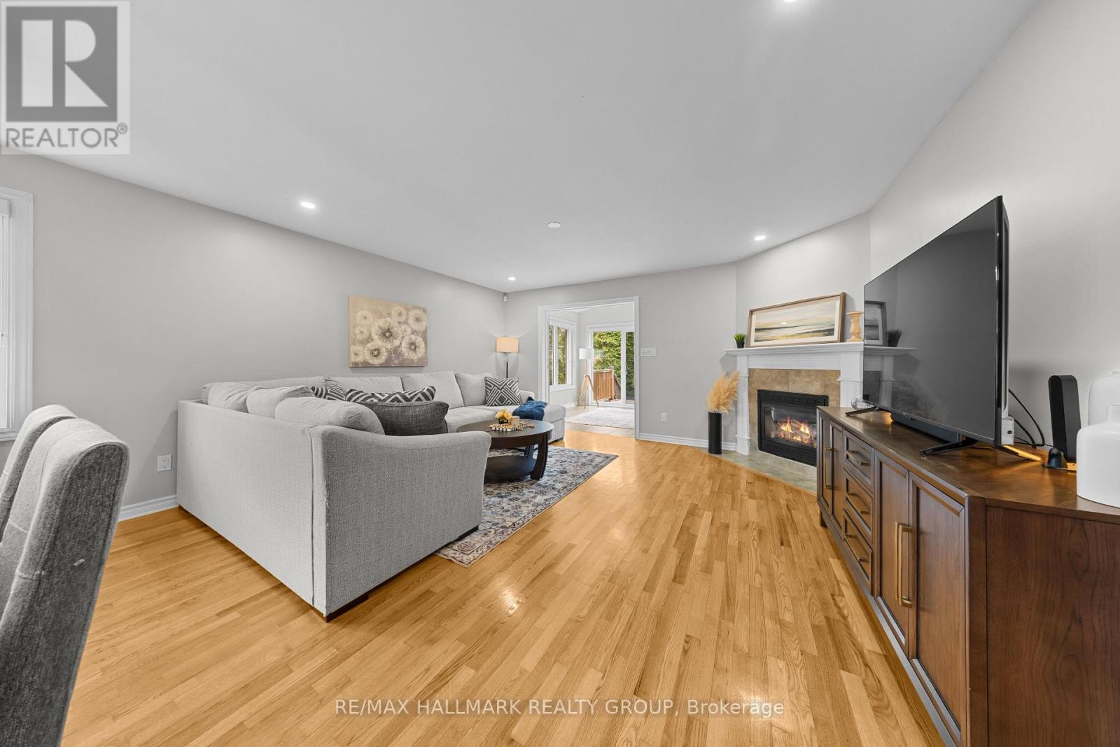 28 Dr Gordon Crescent — photo 13