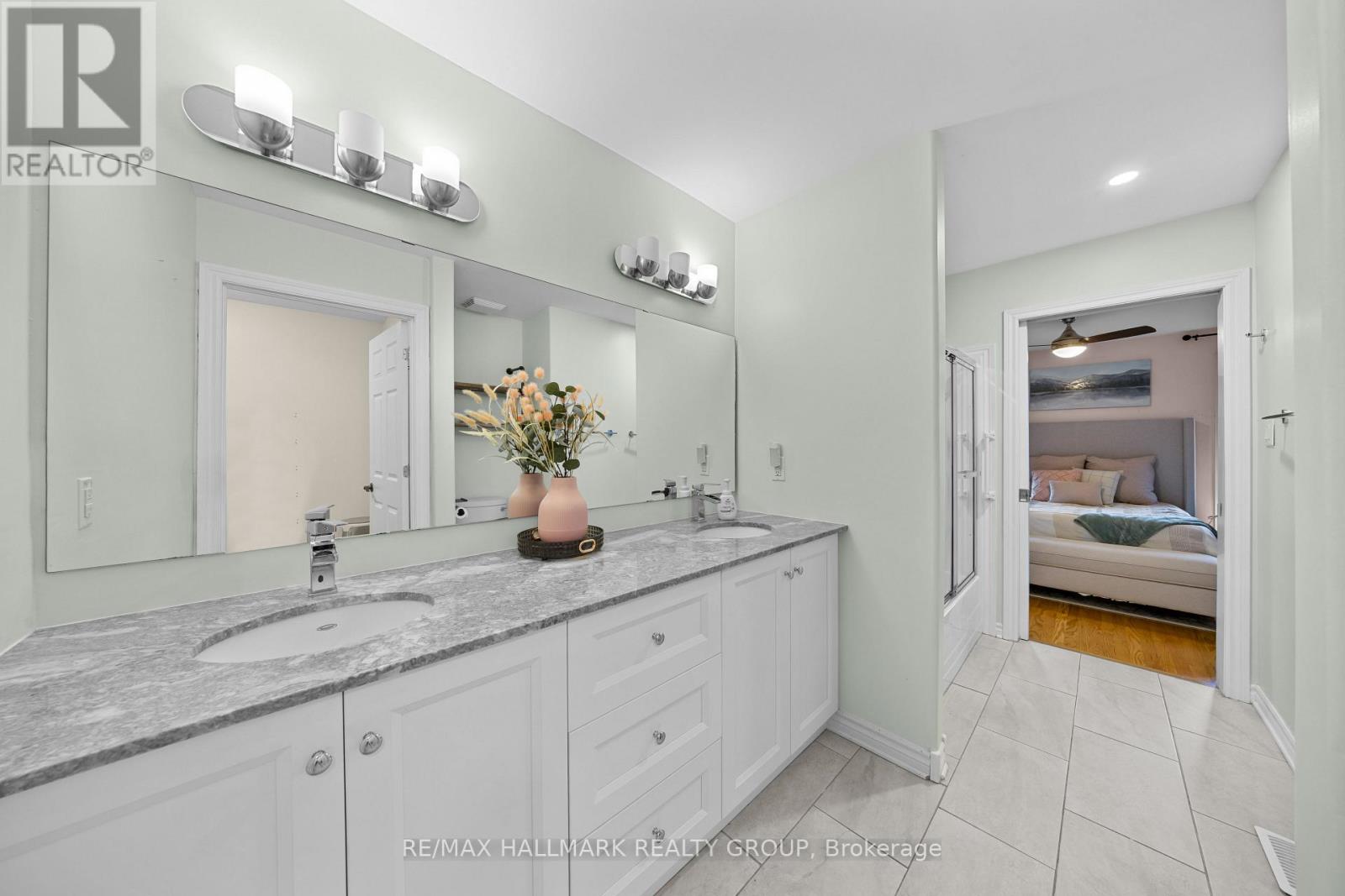 28 Dr Gordon Crescent — photo 29
