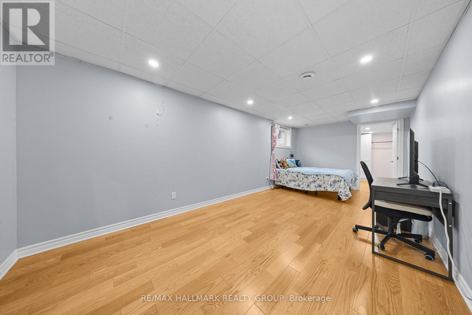 28 Dr Gordon Crescent — photo 35