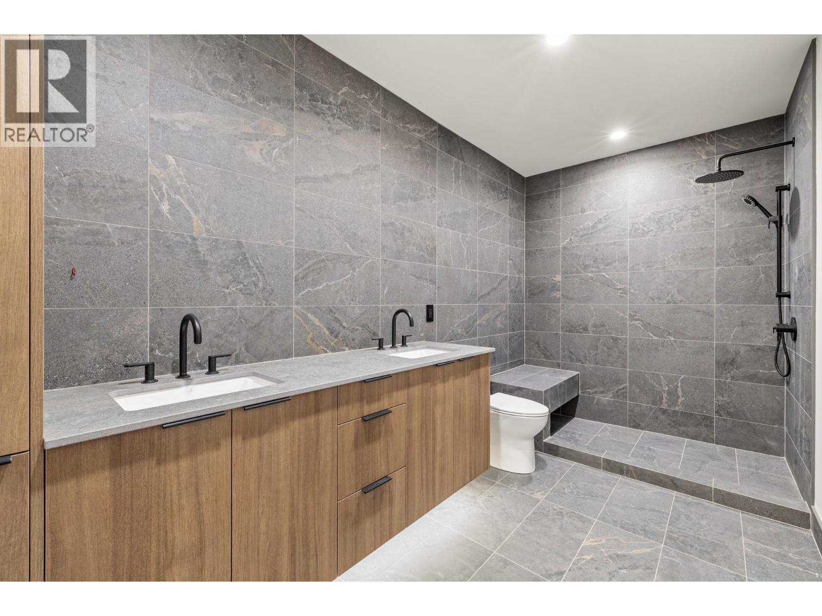  2495 Pinnacle Ridge Drive, West Kelowna