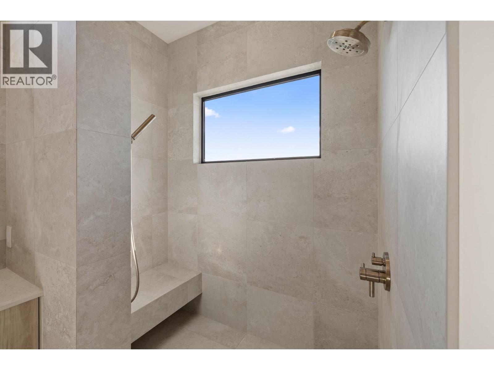  2495 Pinnacle Ridge Drive, West Kelowna