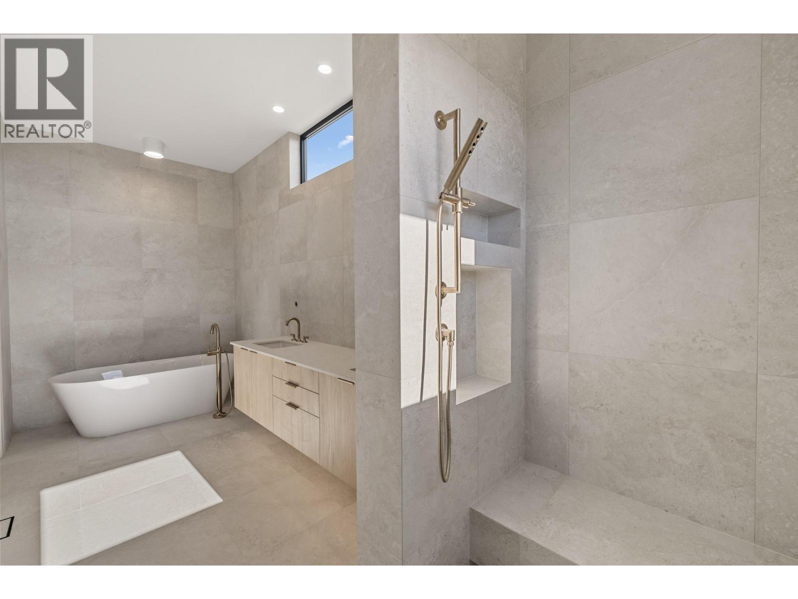  2495 Pinnacle Ridge Drive, West Kelowna