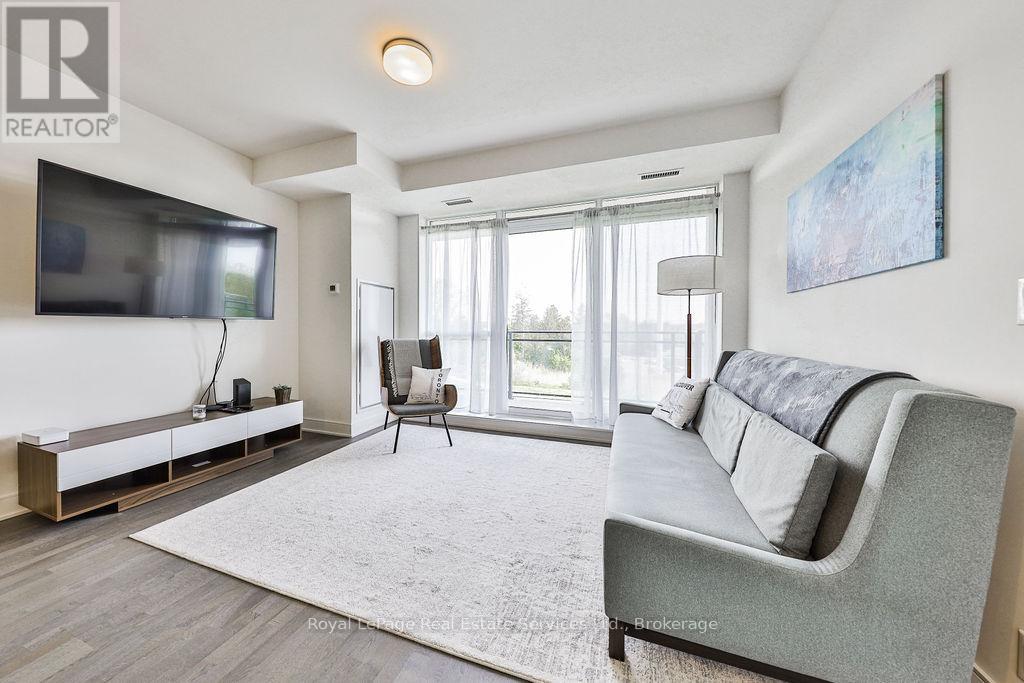 1575 Lakeshore Road West — photo 14