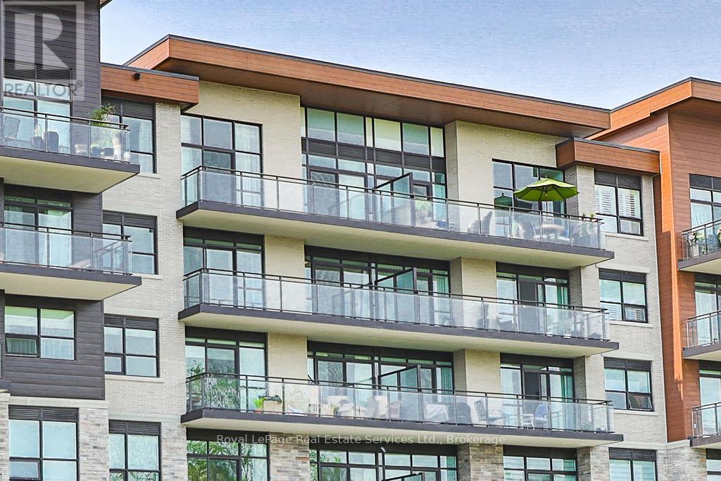 1575 Lakeshore Road West — photo 2
