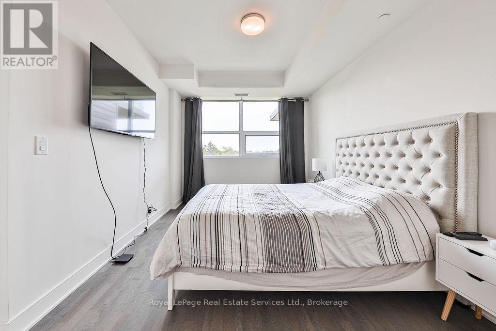 1575 Lakeshore Road West — photo 21