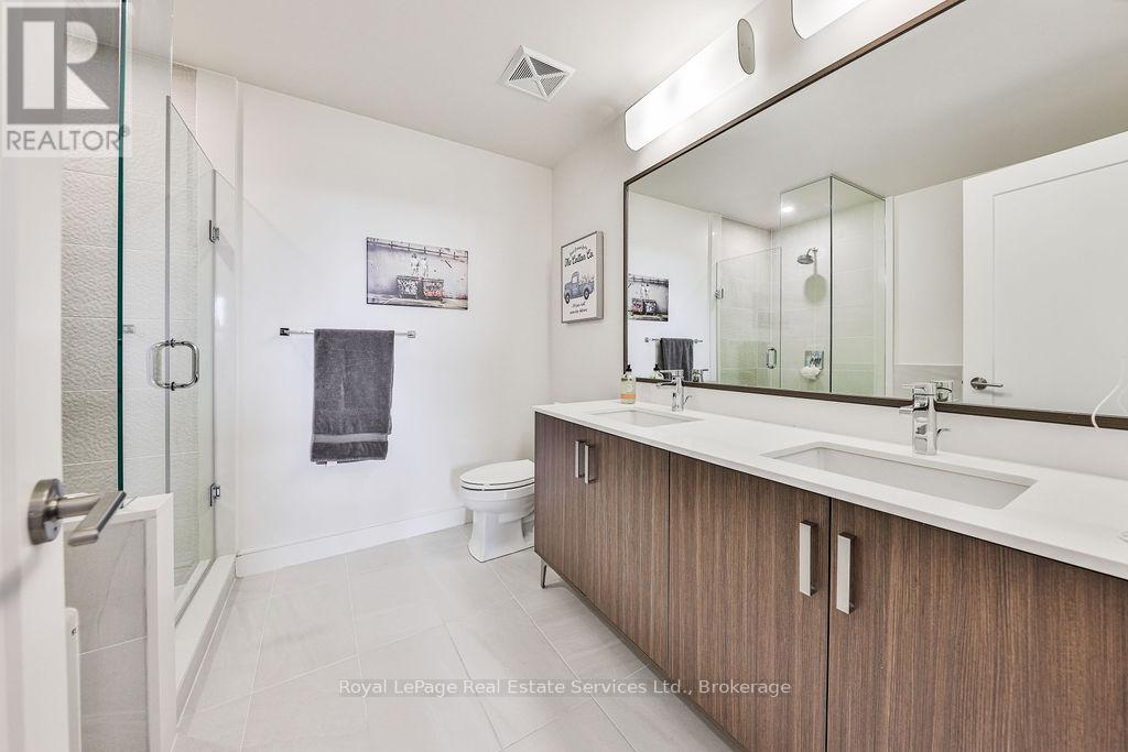 1575 Lakeshore Road West — photo 25