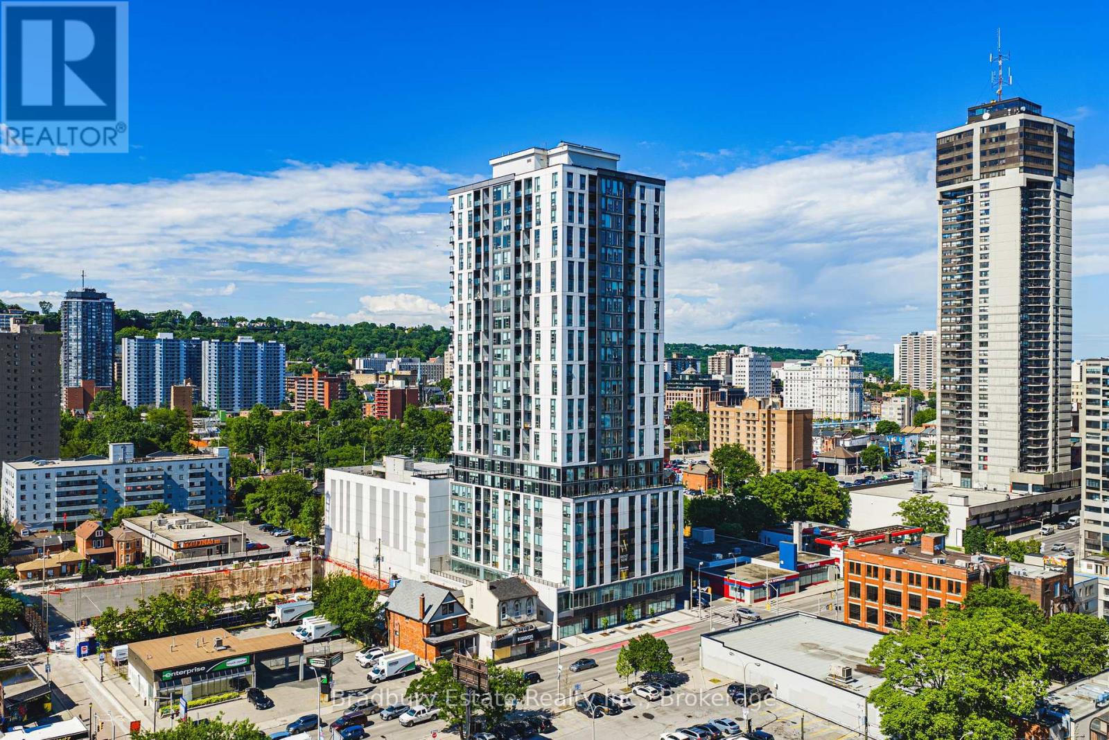 49 Walnut Street South