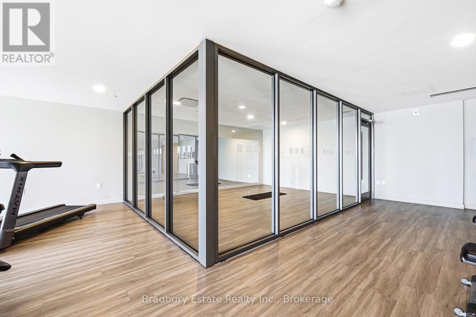 49 Walnut Street South — photo 19