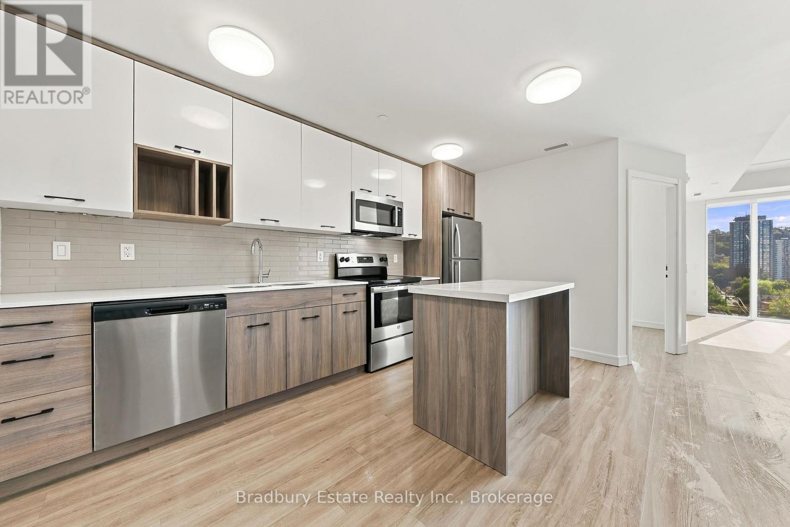 49 Walnut Street South — photo 7