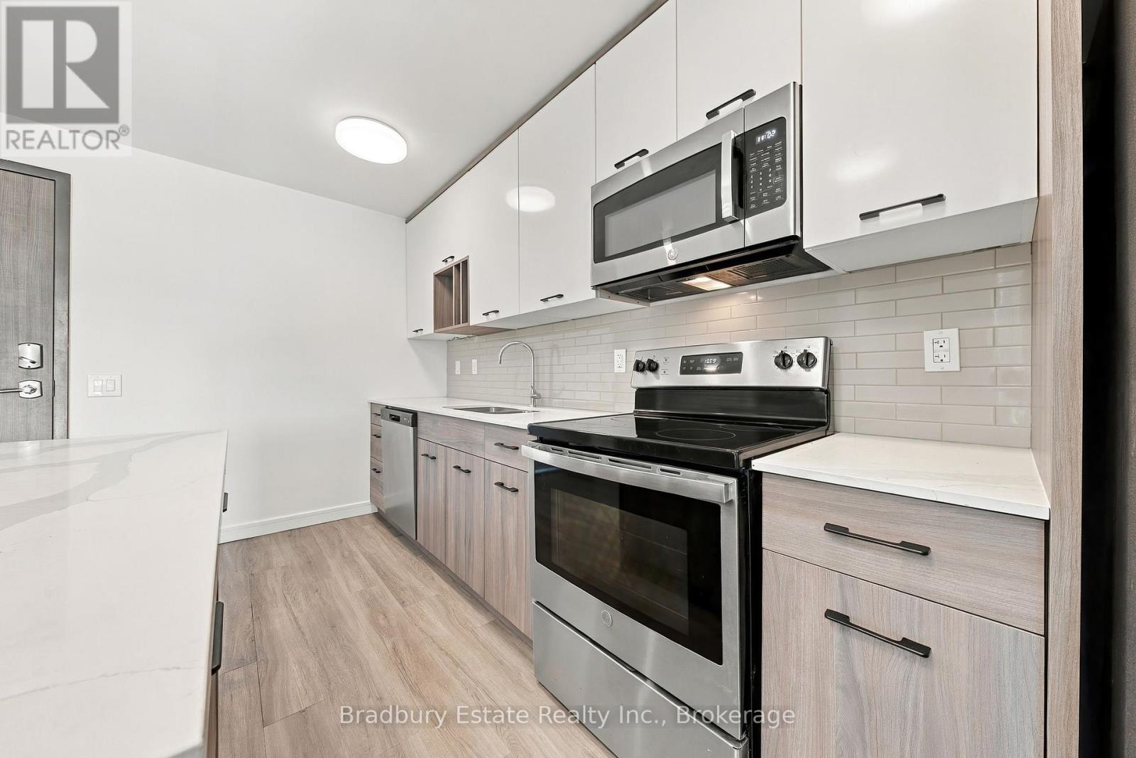 49 Walnut Street South — photo 8