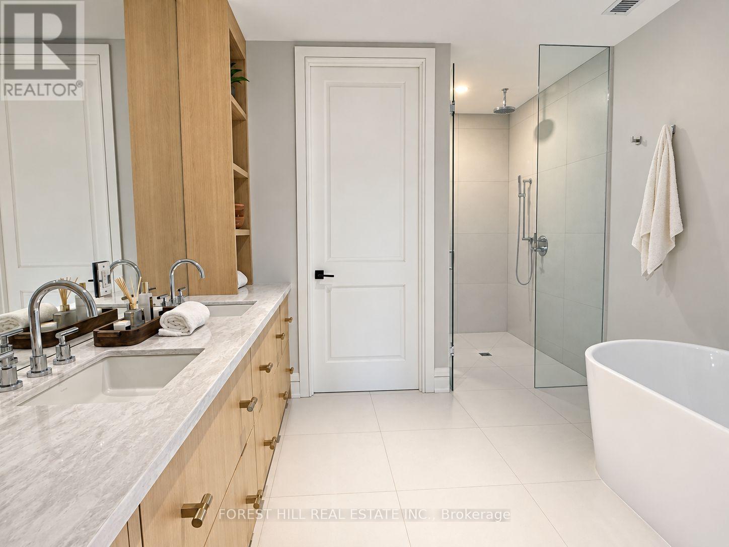 6A- 2010 Bathurst Street, Toronto, ON photo 19