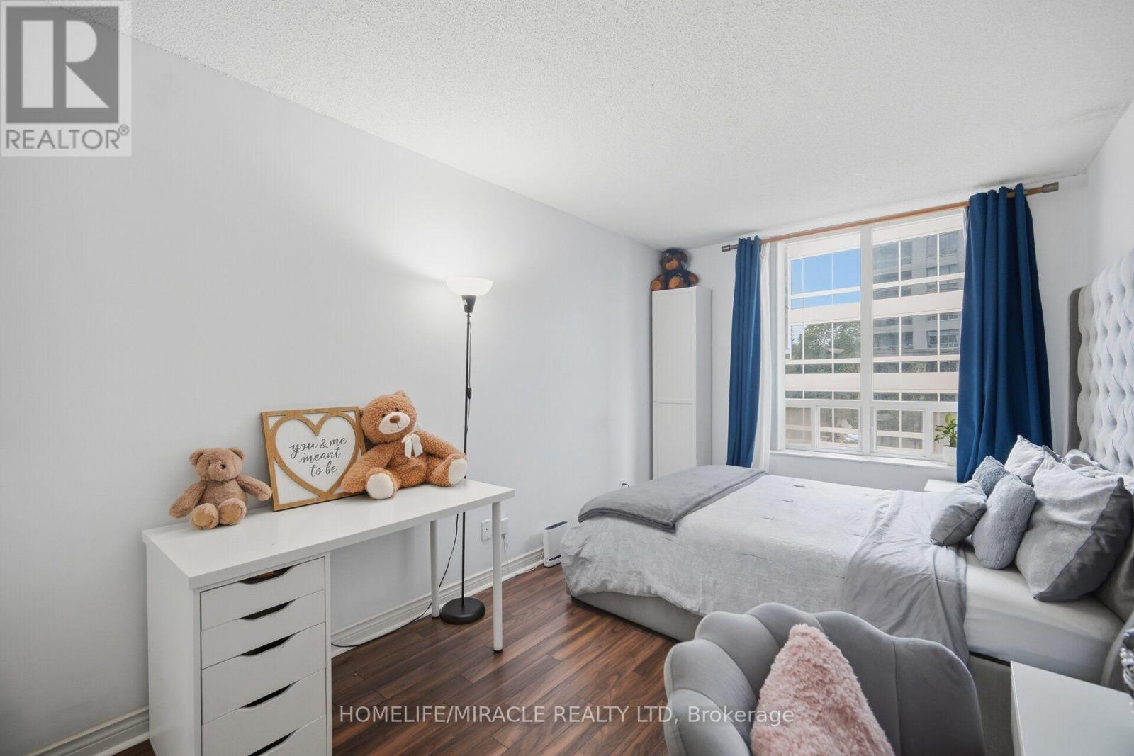301- 260 Doris Avenue, Toronto, ON photo 21