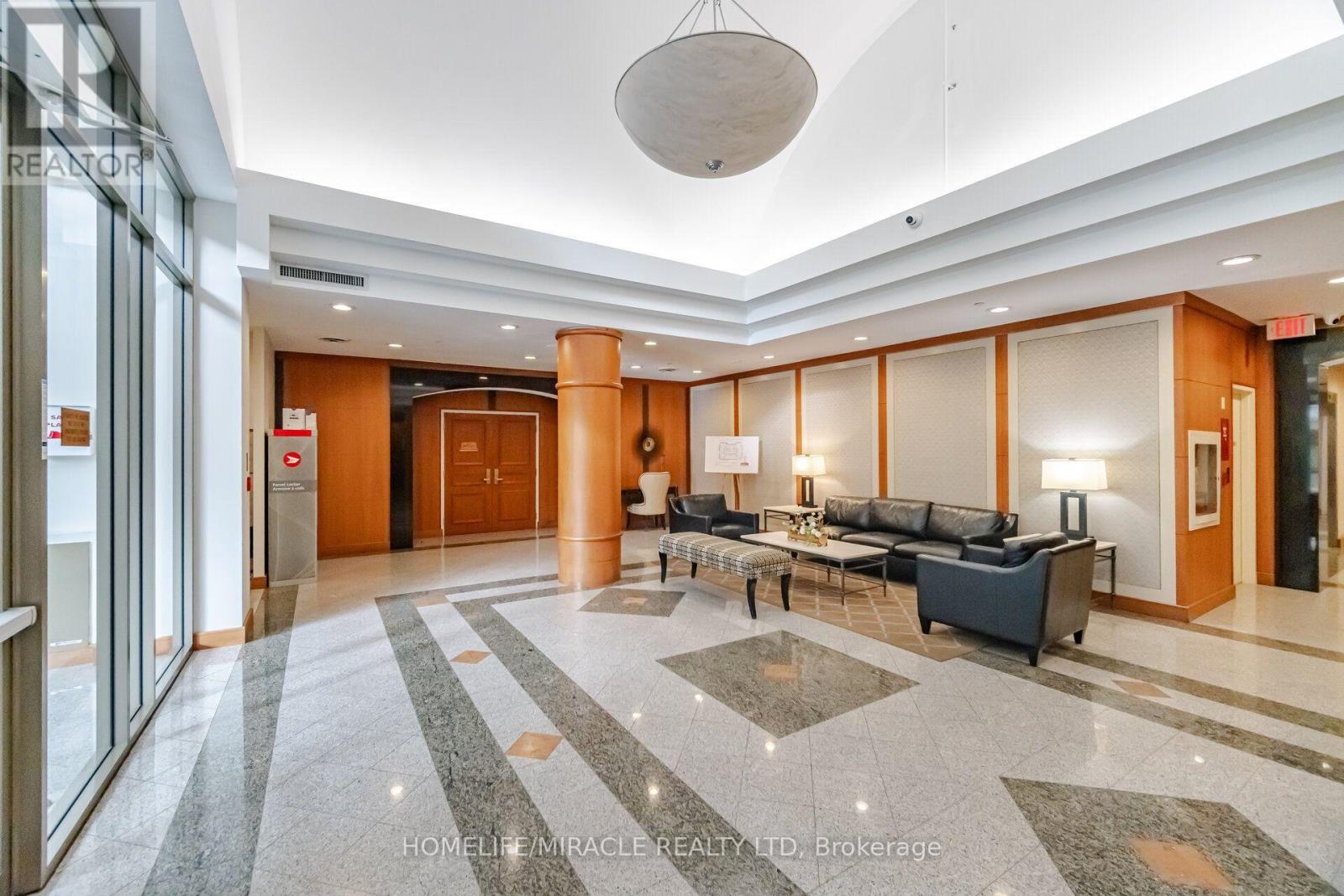 301- 260 Doris Avenue, Toronto, ON photo 3