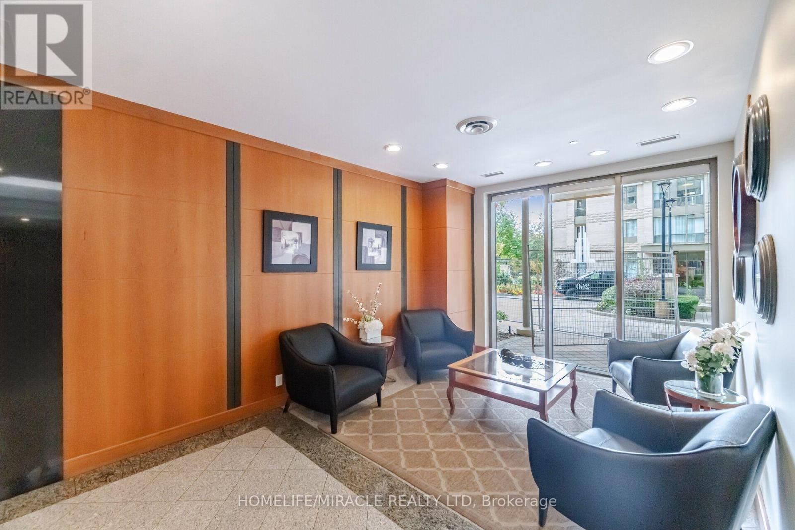 301- 260 Doris Avenue, Toronto, ON photo 5