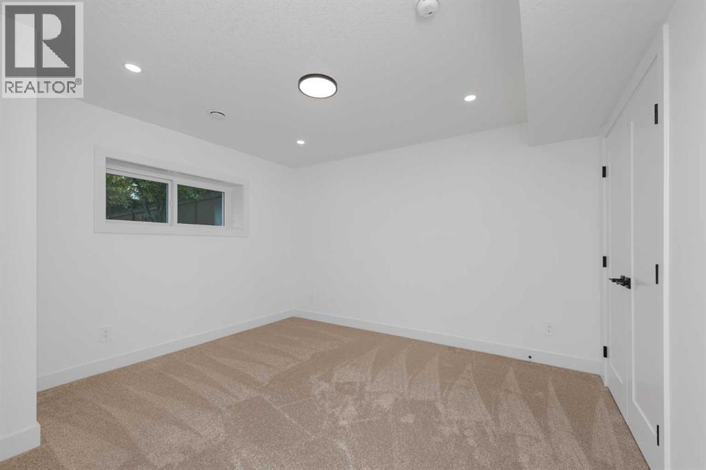 311 parkglen Crescent SE photo 39