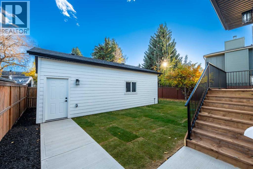 311 parkglen Crescent SE photo 43