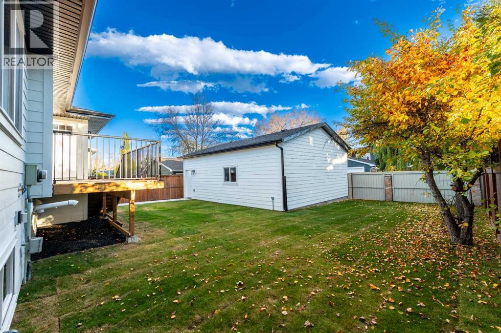 311 parkglen Crescent SE photo 45