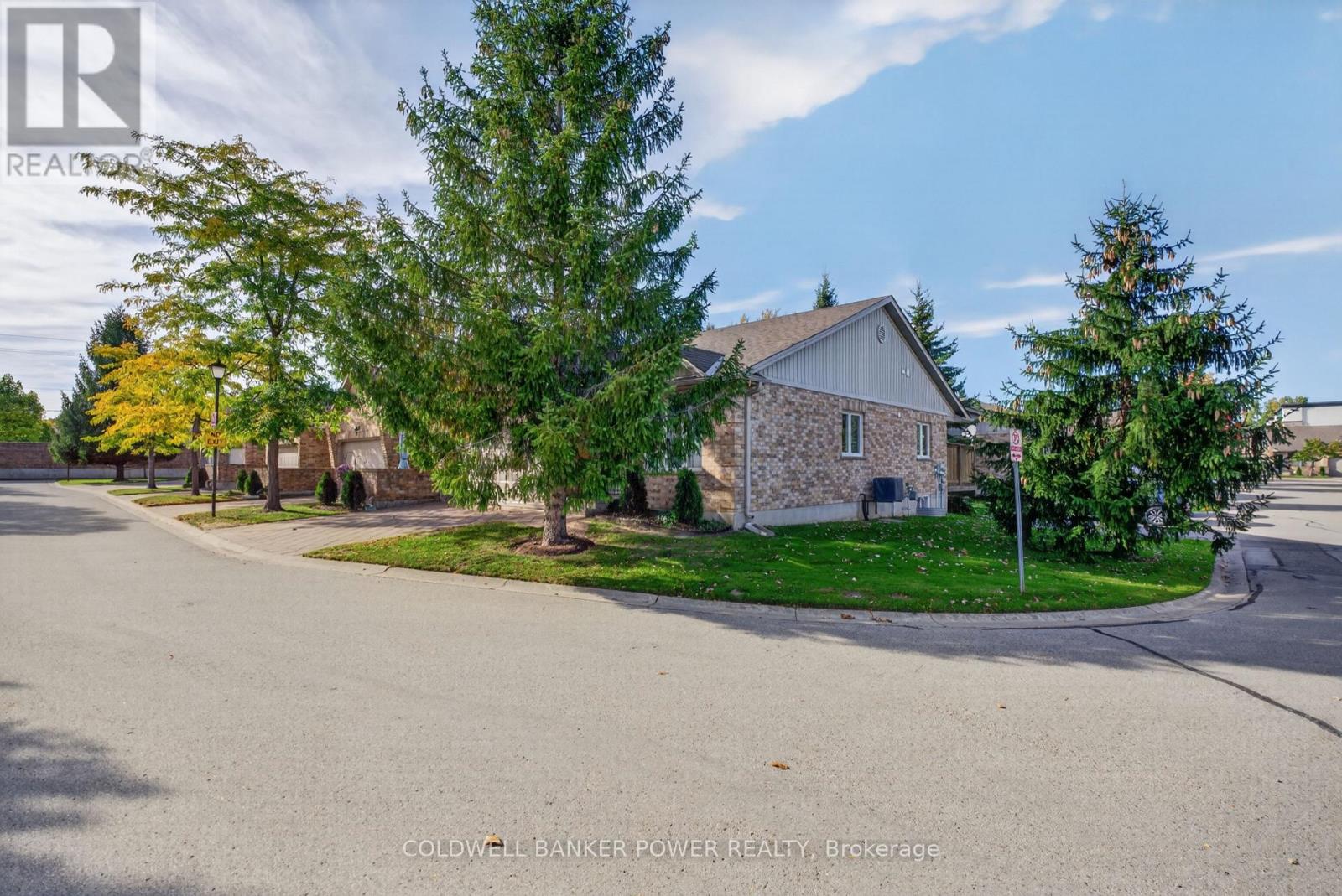 572 Thistlewood Drive — photo 35