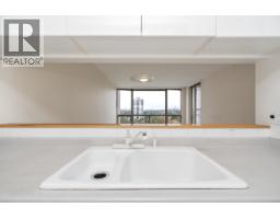 1802 9633 Manchester Drive, Burnaby, BC V3N4Y9 Photo 15