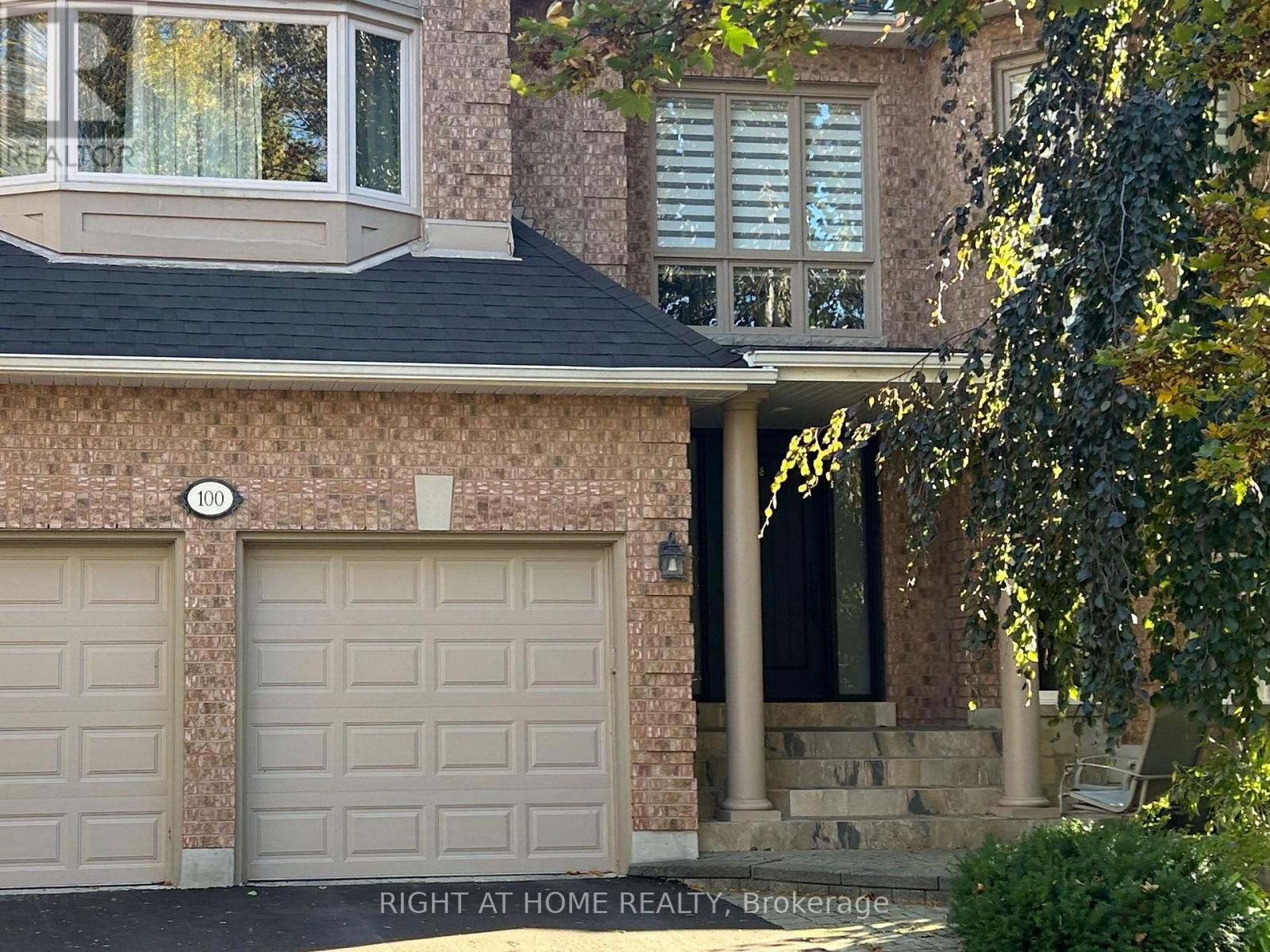 100 CARLYLE CRESCENT - 3