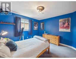 100 Carlyle Crescent, Aurora, ON L4G6P7 Photo 27