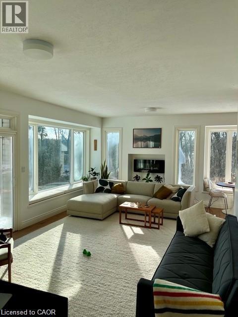 1387 Milburough Line — photo 35