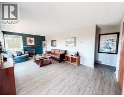 80102 Hwy 725, Rural Saddle Hills County, AB T0H0H0 Photo 10