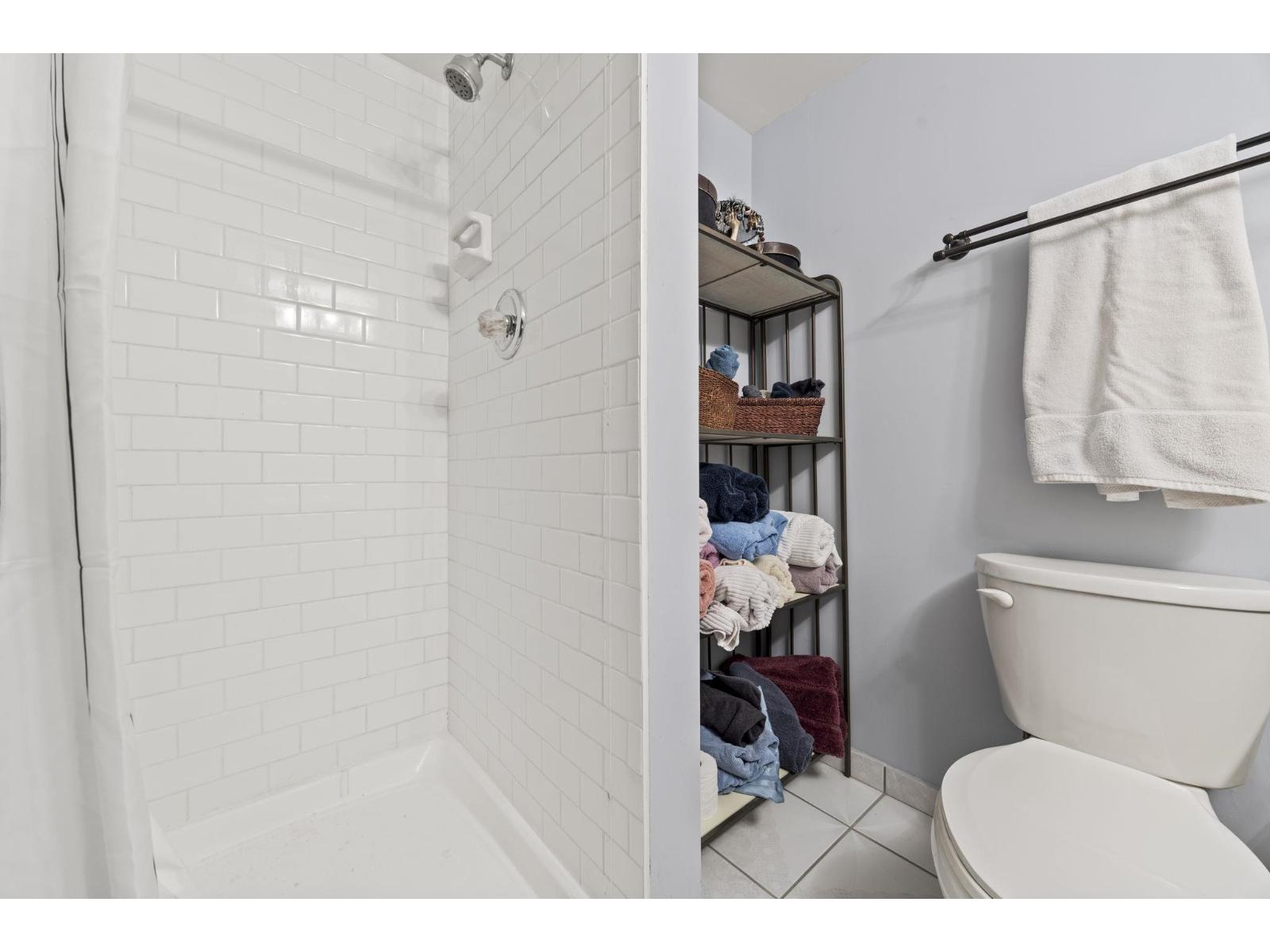 Photo of 212 15313 19 AVENUE 17