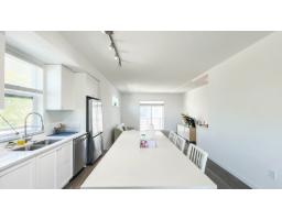 1 15487 99a Avenue, Surrey, BC V3R0G9 Photo 9