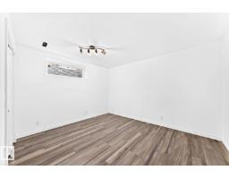 6936 Strom Ln Nw, Edmonton, AB T6R0J9 Photo 41