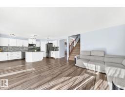 6936 Strom Ln Nw, Edmonton, AB T6R0J9 Photo 13