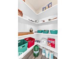 6936 Strom Ln Nw, Edmonton, AB T6R0J9 Photo 20