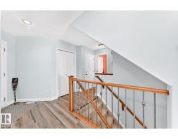 6936 Strom Ln Nw, Edmonton, AB T6R0J9 Photo 22