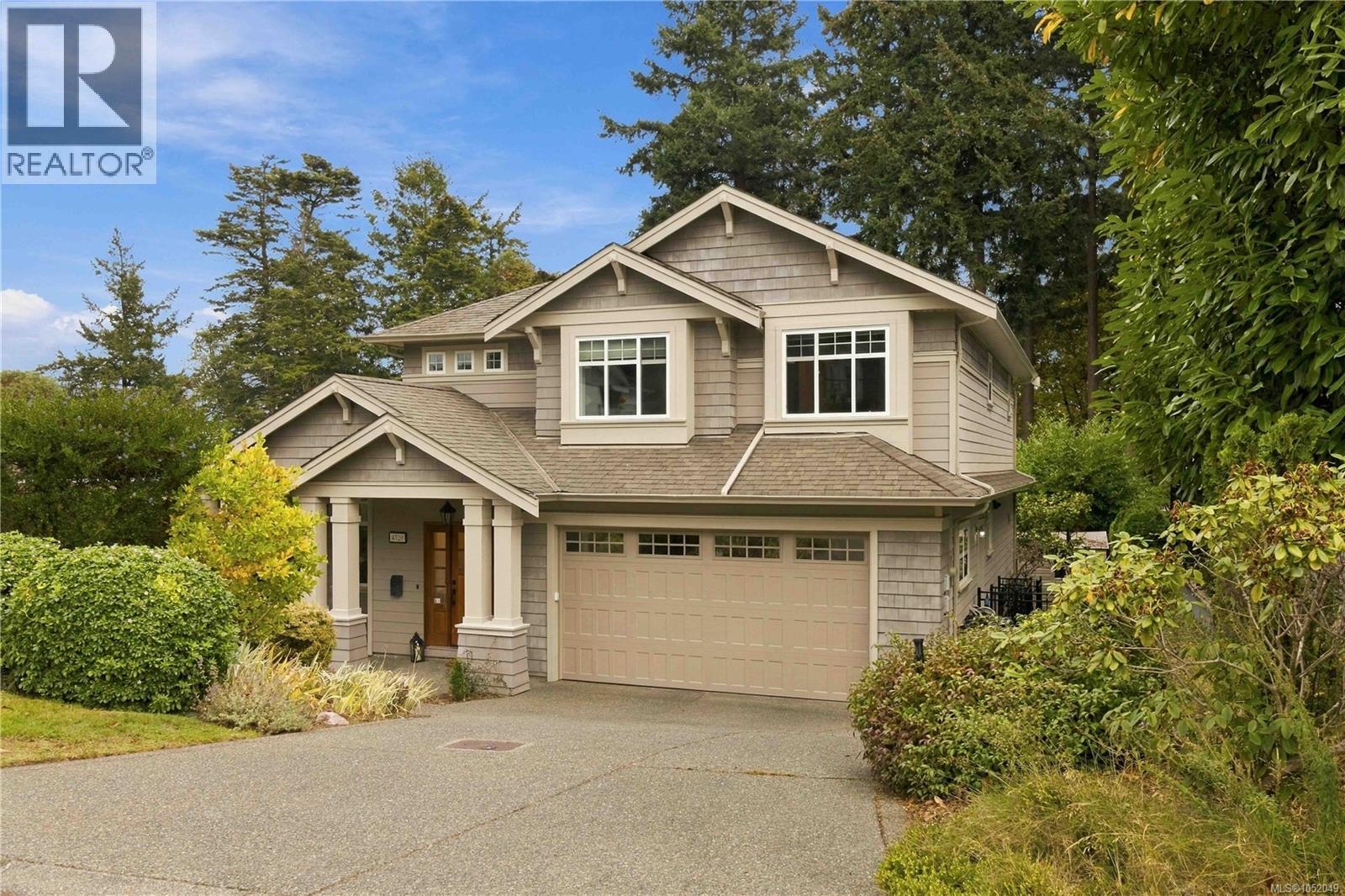 4529 Seawood Terrace, Saanich