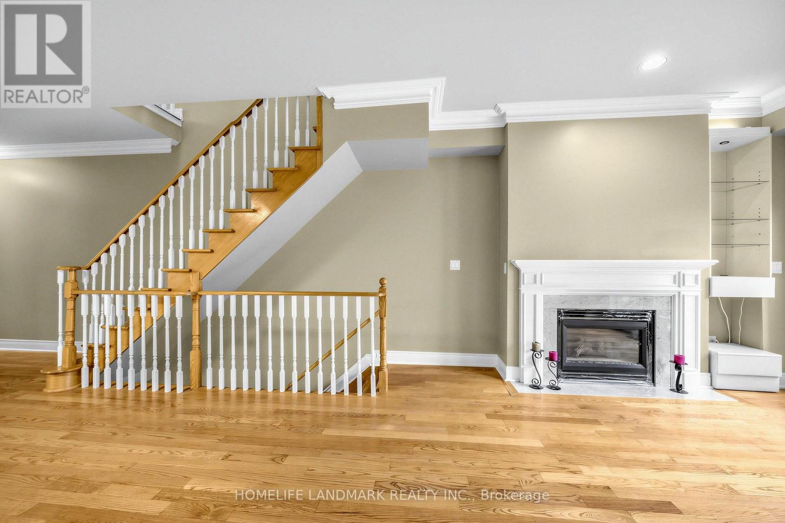 2283 Lake Shore Boulevard West — photo 7
