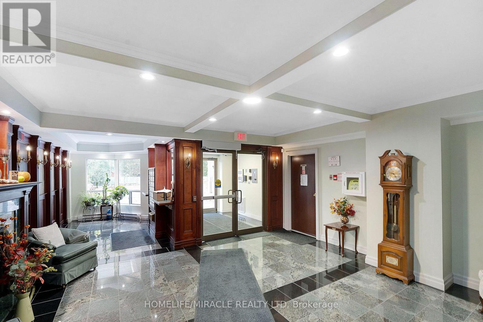 136 (PH3)- 24 Chapel Street, Halton Hills, ON photo 25