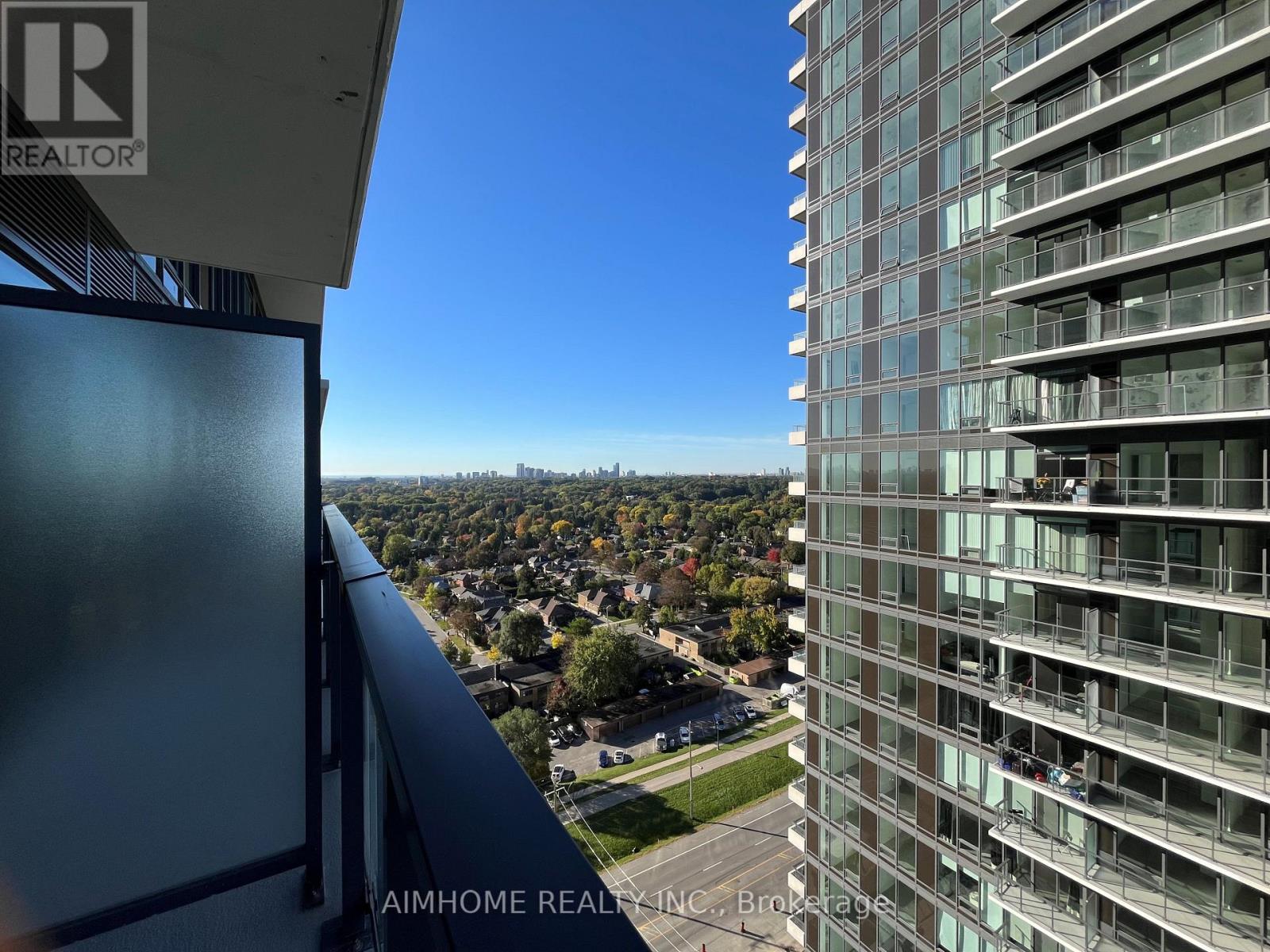4010 Eglinton Avenue West — photo 17
