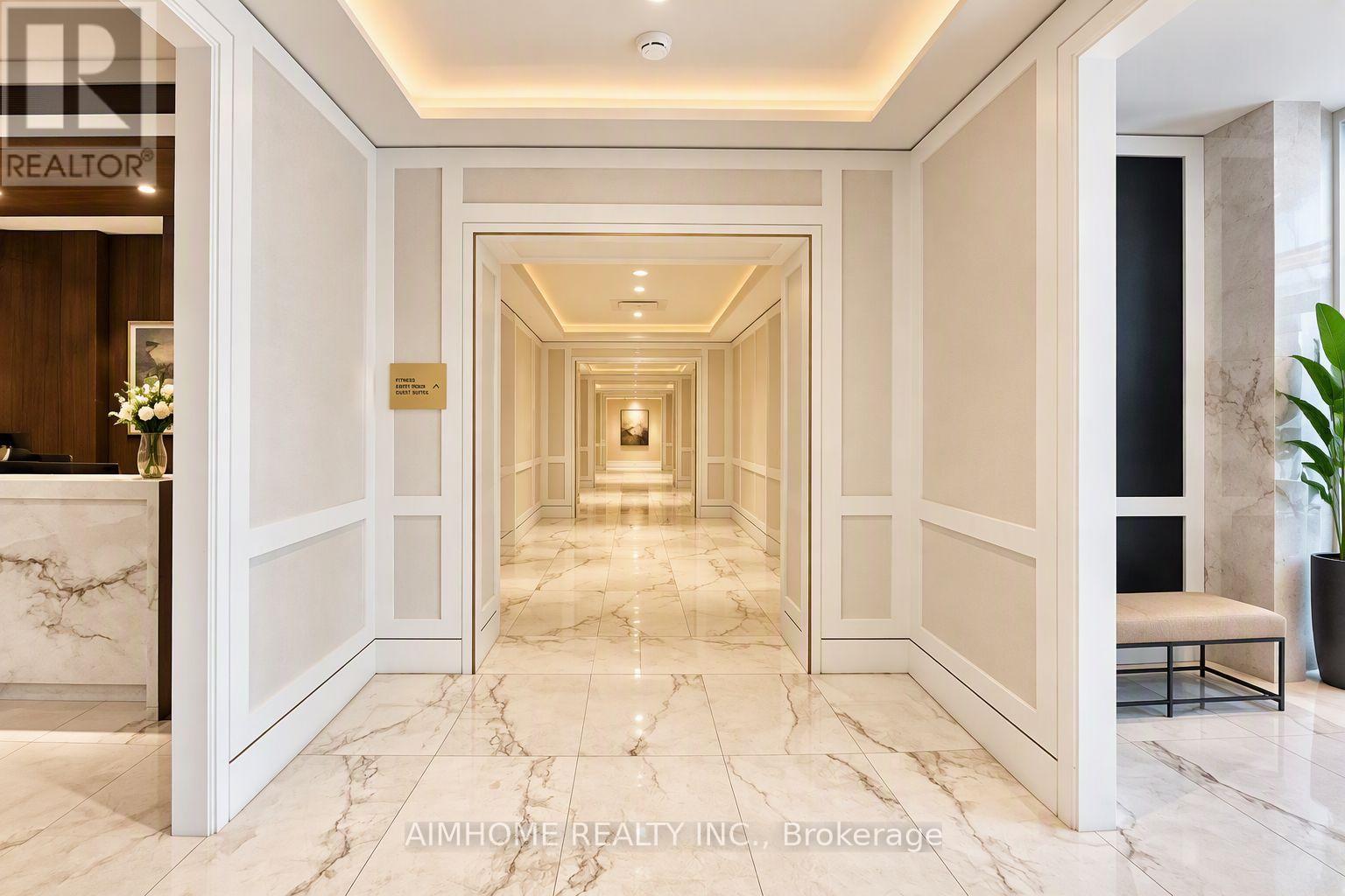 4010 Eglinton Avenue West — photo 7
