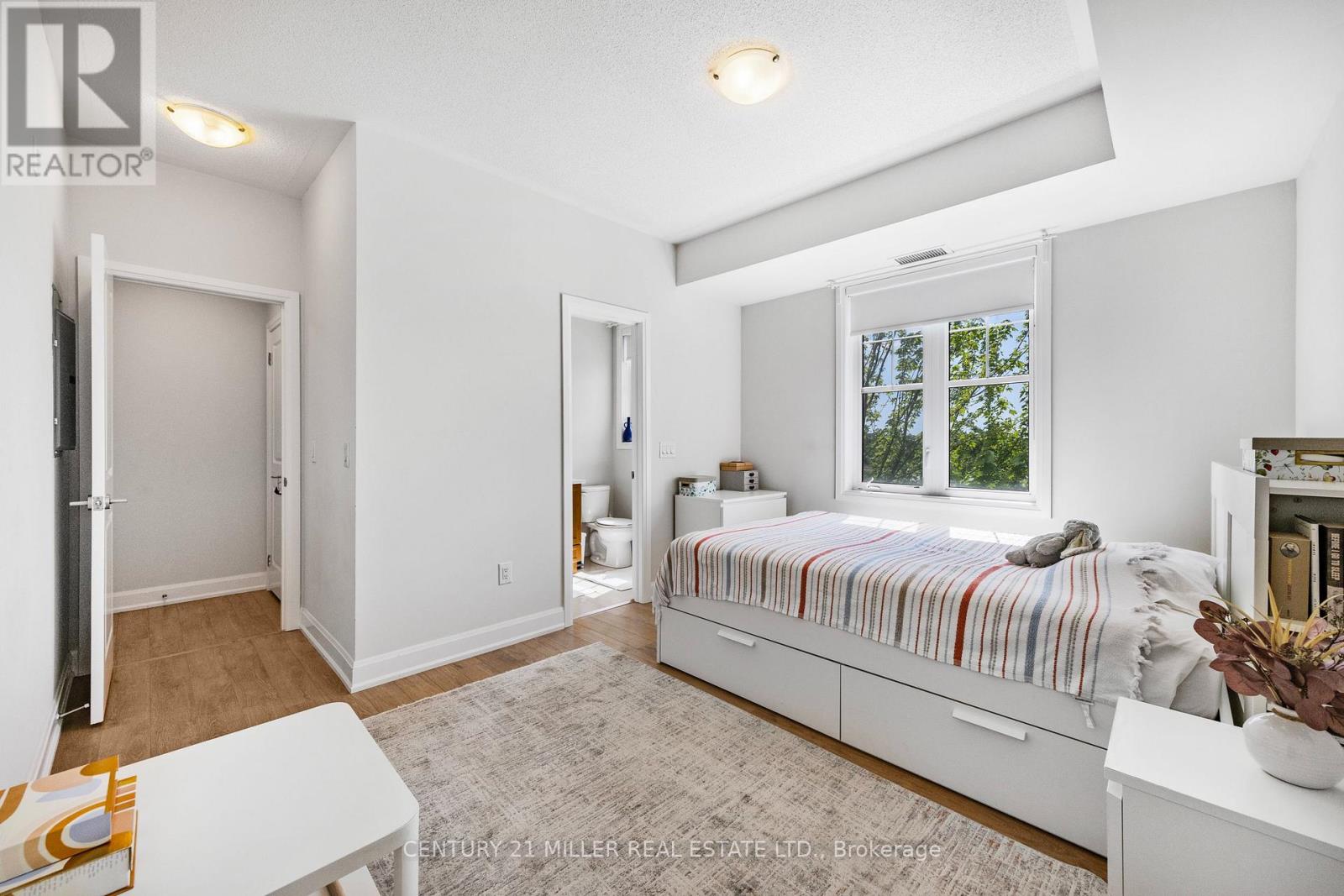 201- 275 Roxton Road, Oakville, ON photo 20
